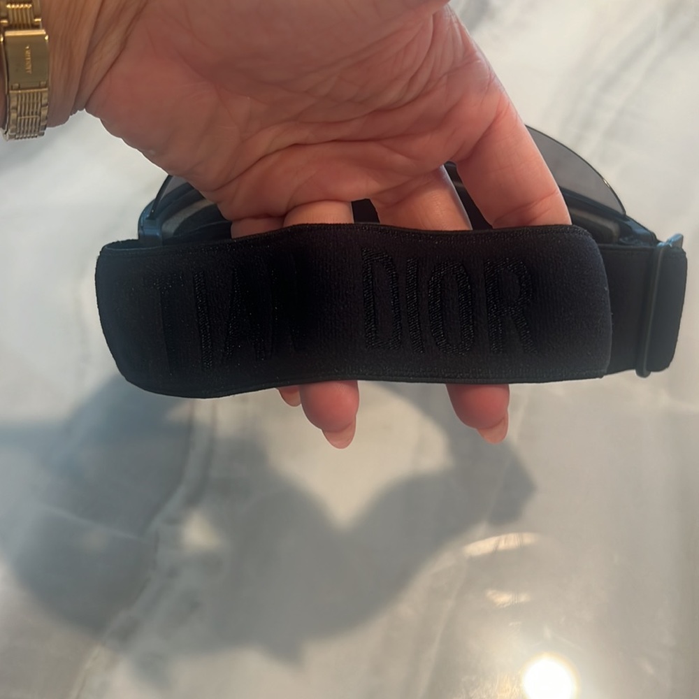 Black Dior Visor - Picture 3 of 4